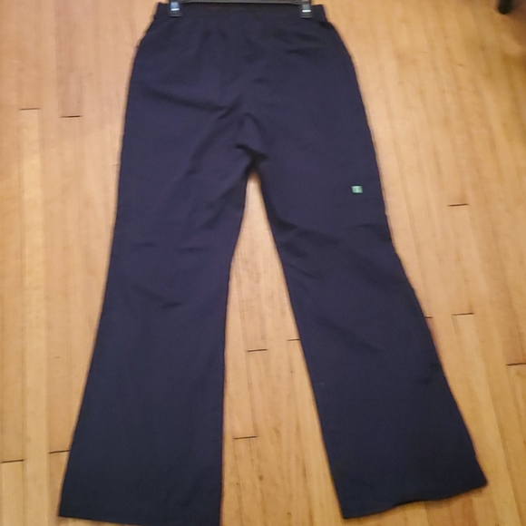 Scrub style pull on pant - Picture 8 of 9